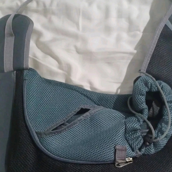 Black and Teal Shoulder Bag - Picture 2 of 3